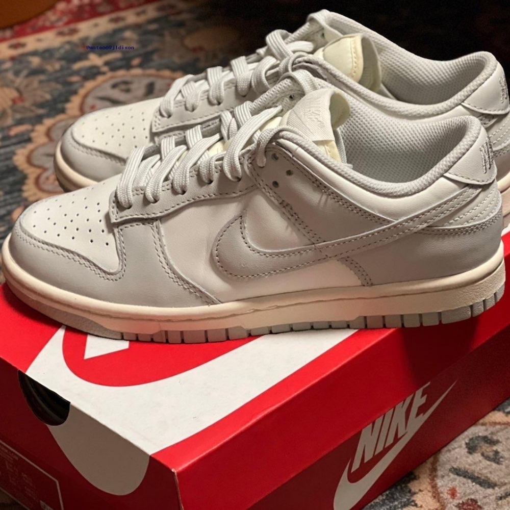 Gray Nike Dunk Casual Shoes, Men's Sneakers - Picture 3 of 4